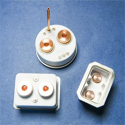 Bague en céramique d'alumine moulée par injection Al2O3 durable résistante à la corrosion dureté échelle de Mohs 9 jusqu'à 1700°C