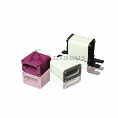 Composants céramiques en aluminium ivoire 20 KV/mm Voltage de rupture
